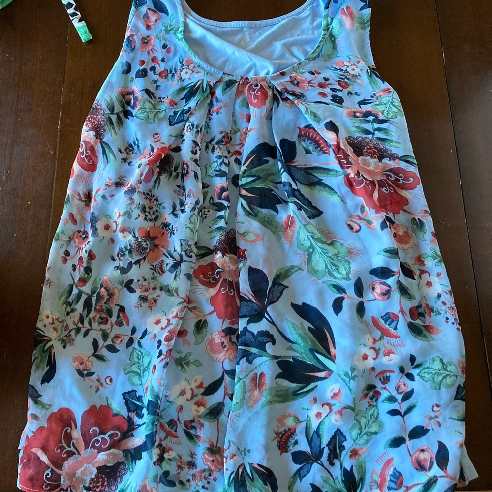 Cute tank top!